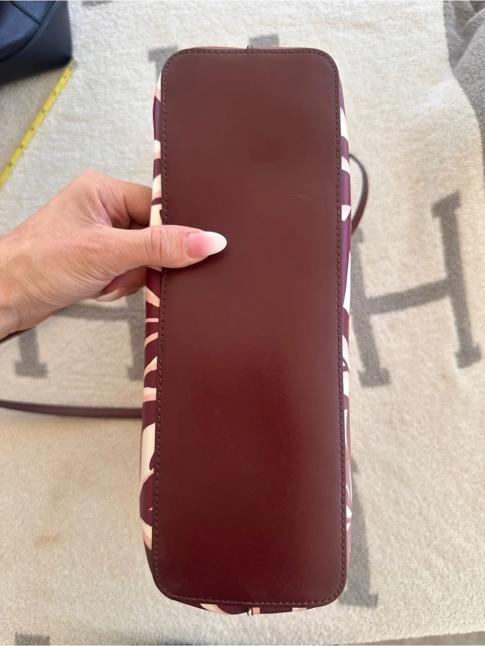 Kate spade Tote Bag in Burgundy and Cream